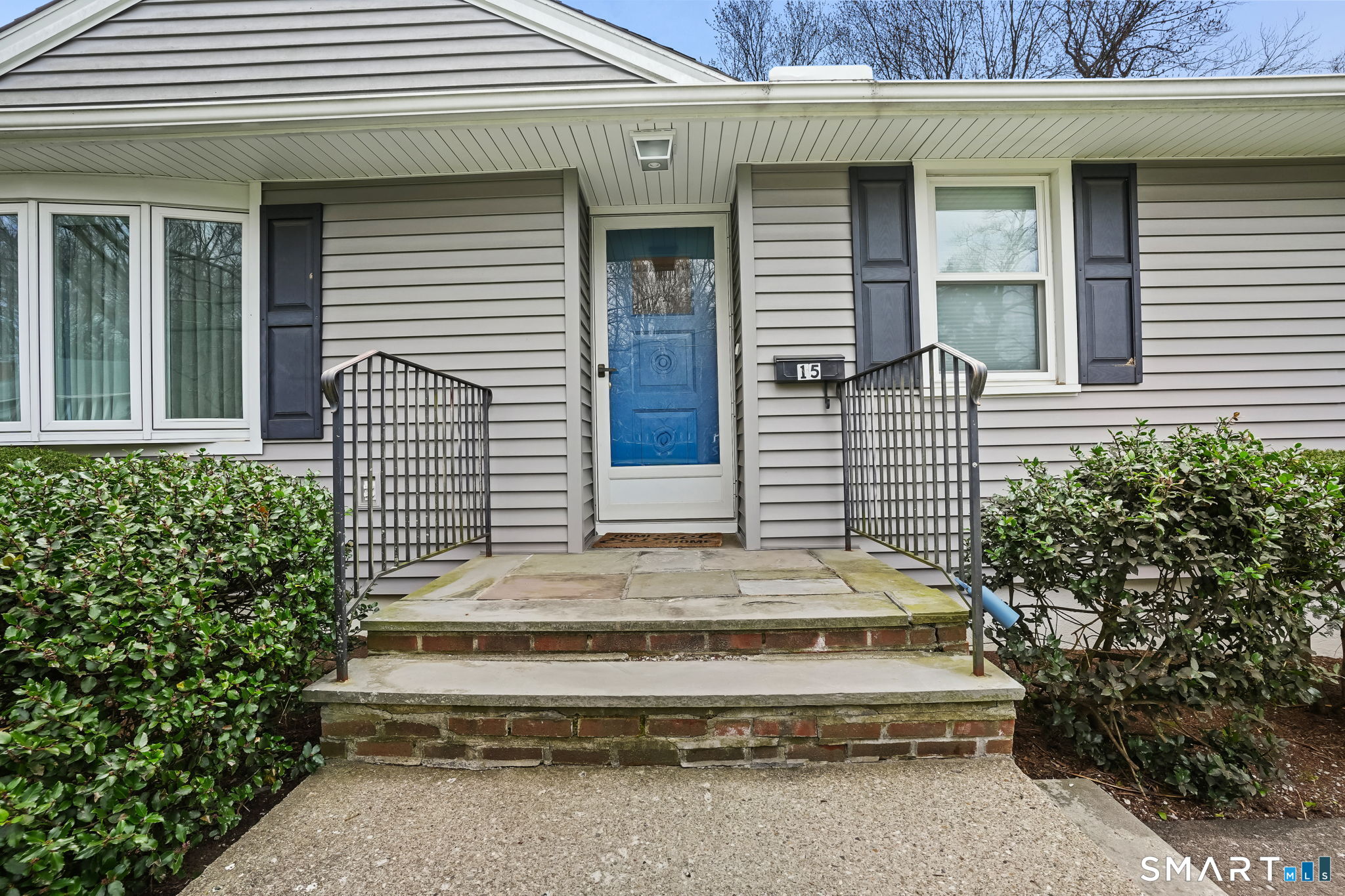 15 Glenbrook Road