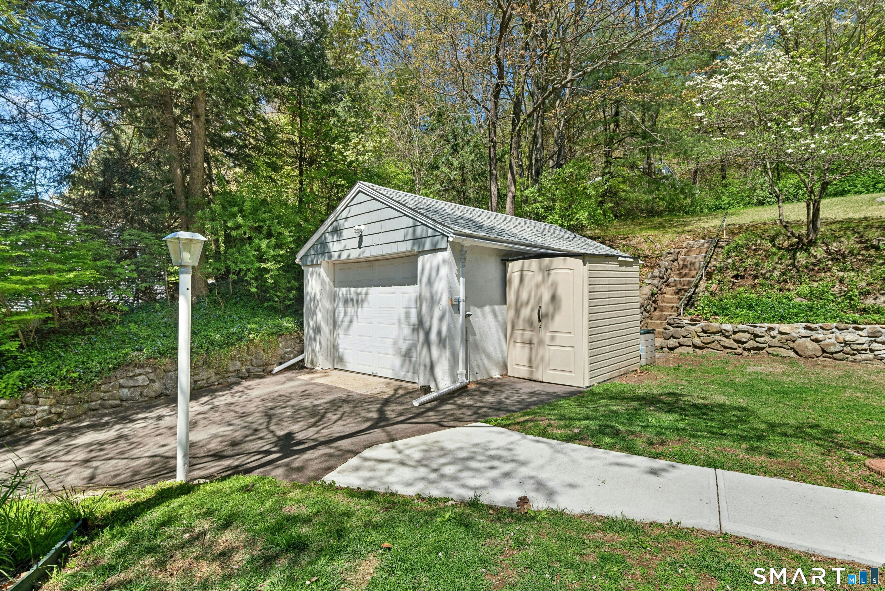 41 Emma Street