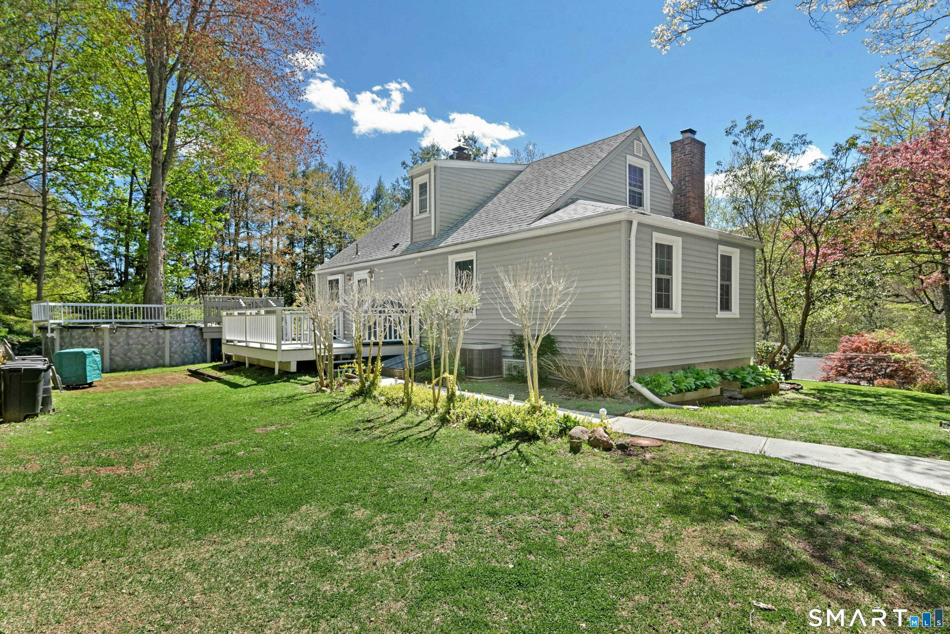 41 Emma Street