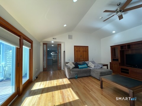 42 Scribner Hill Road