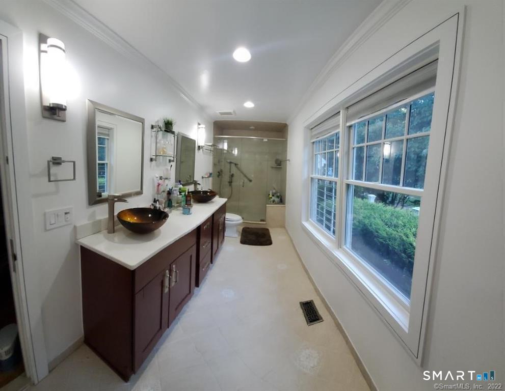 42 Scribner Hill Road
