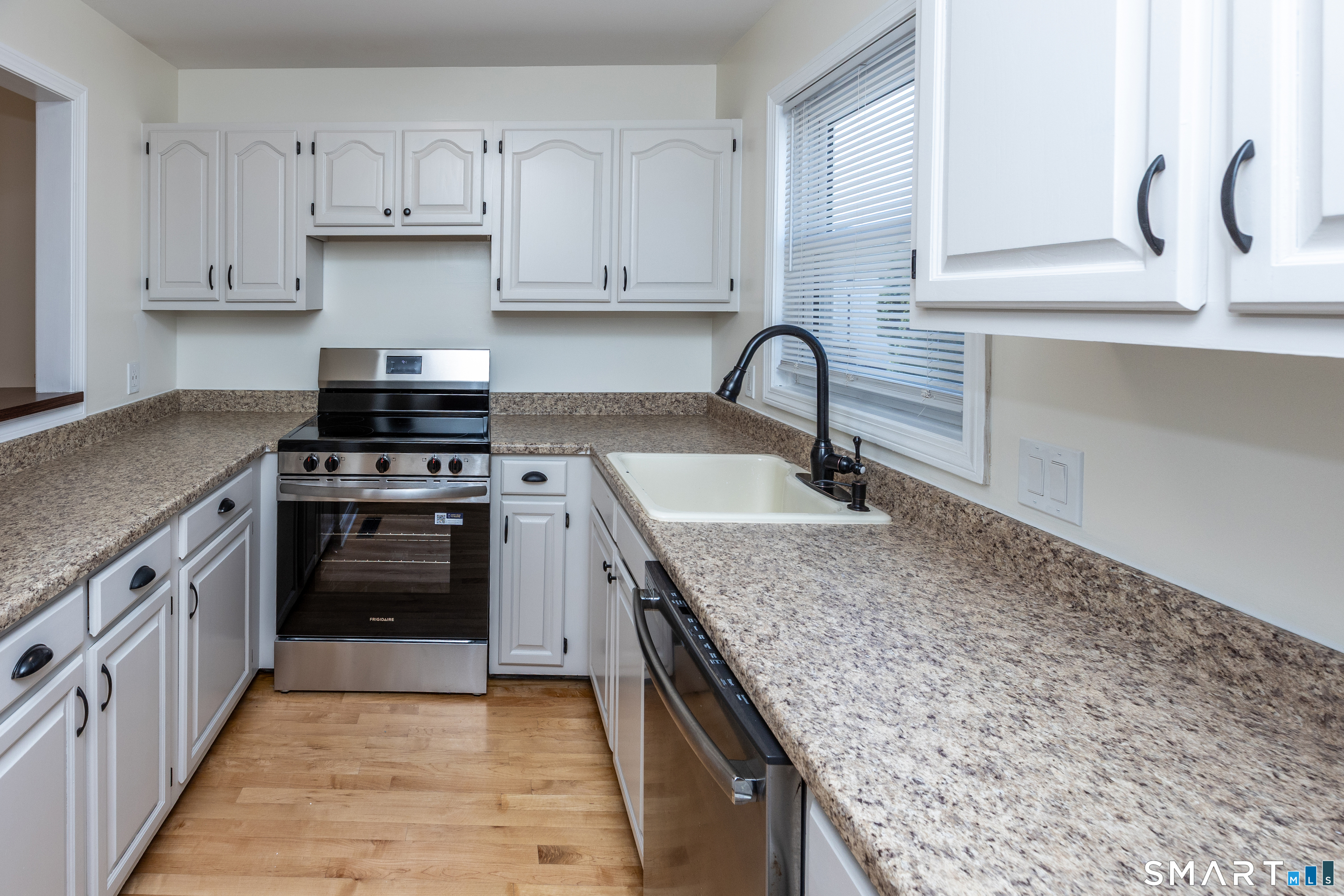 75 Commodore Commons 75