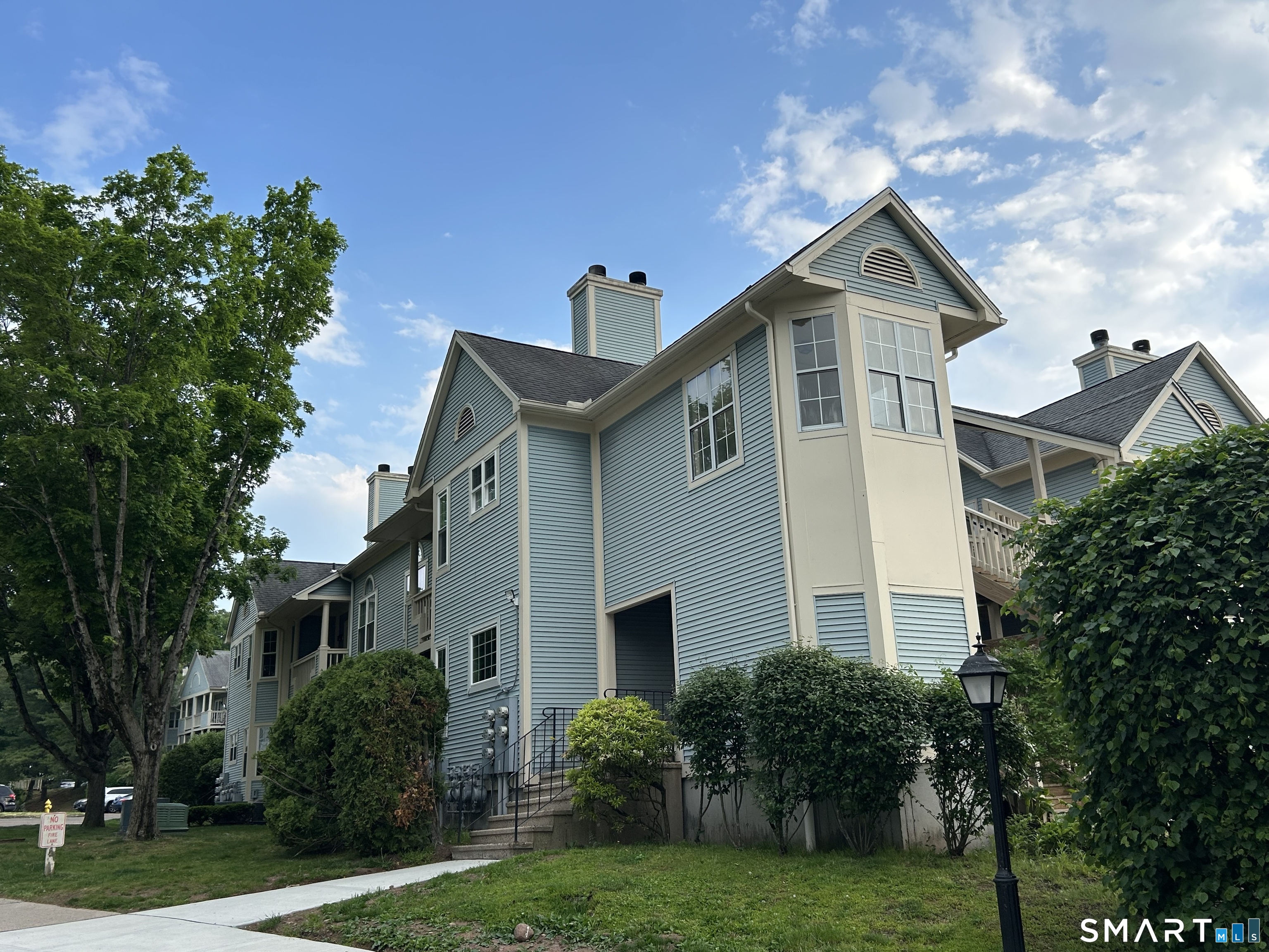 75 Redwood Drive 708