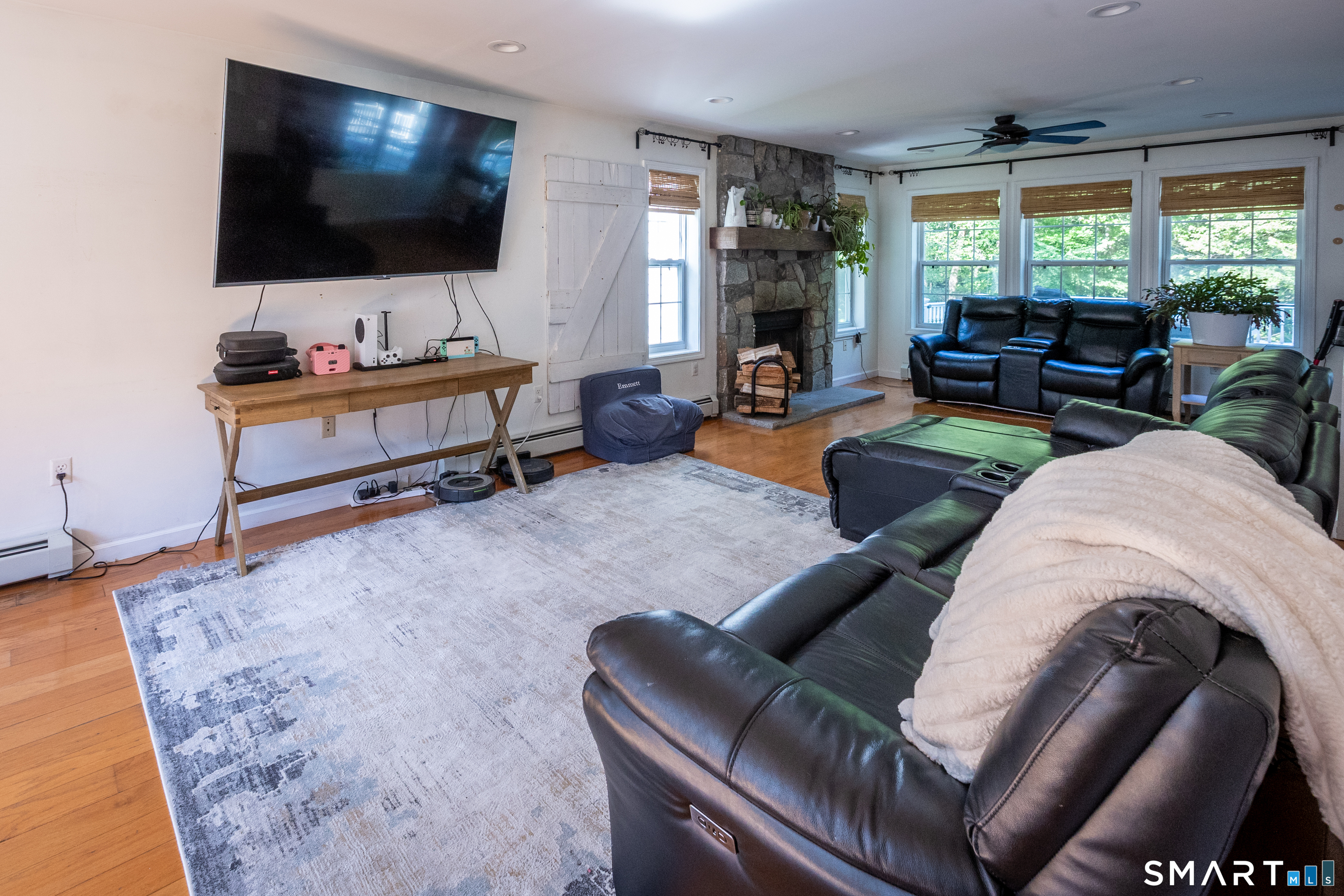 2 Quail Hollow Court