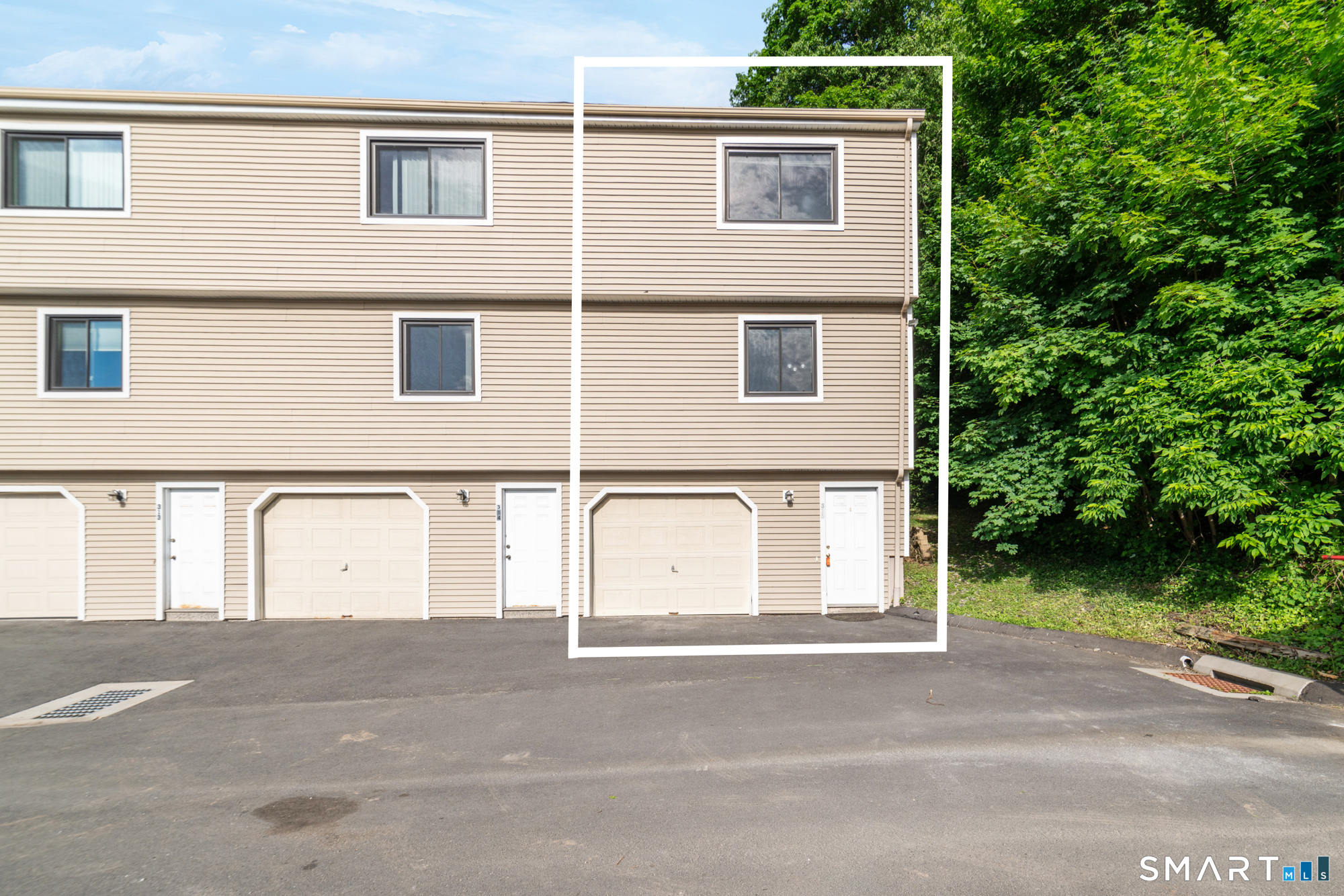 233 Derby Avenue 315