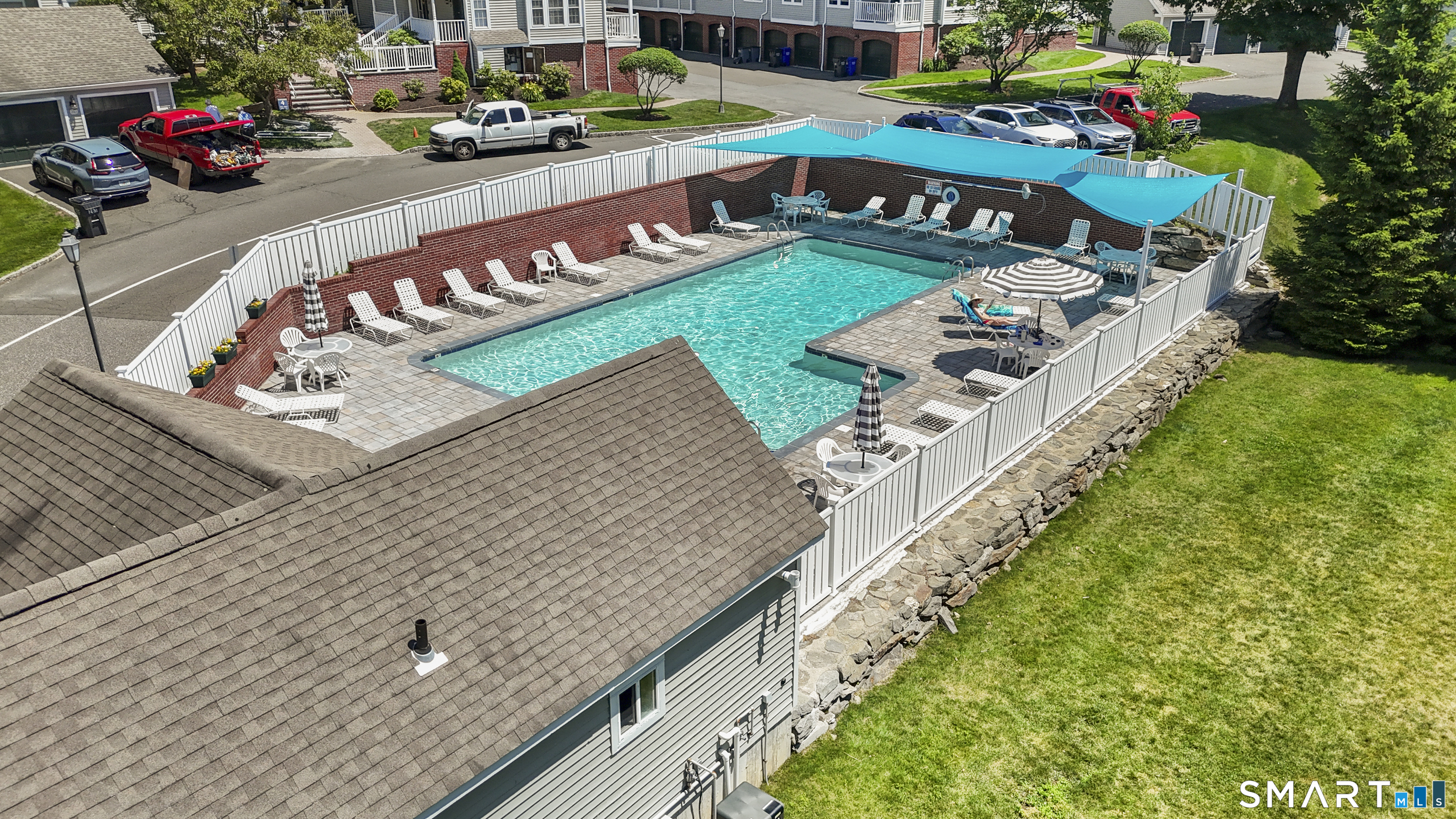 359 Hadley Drive 359