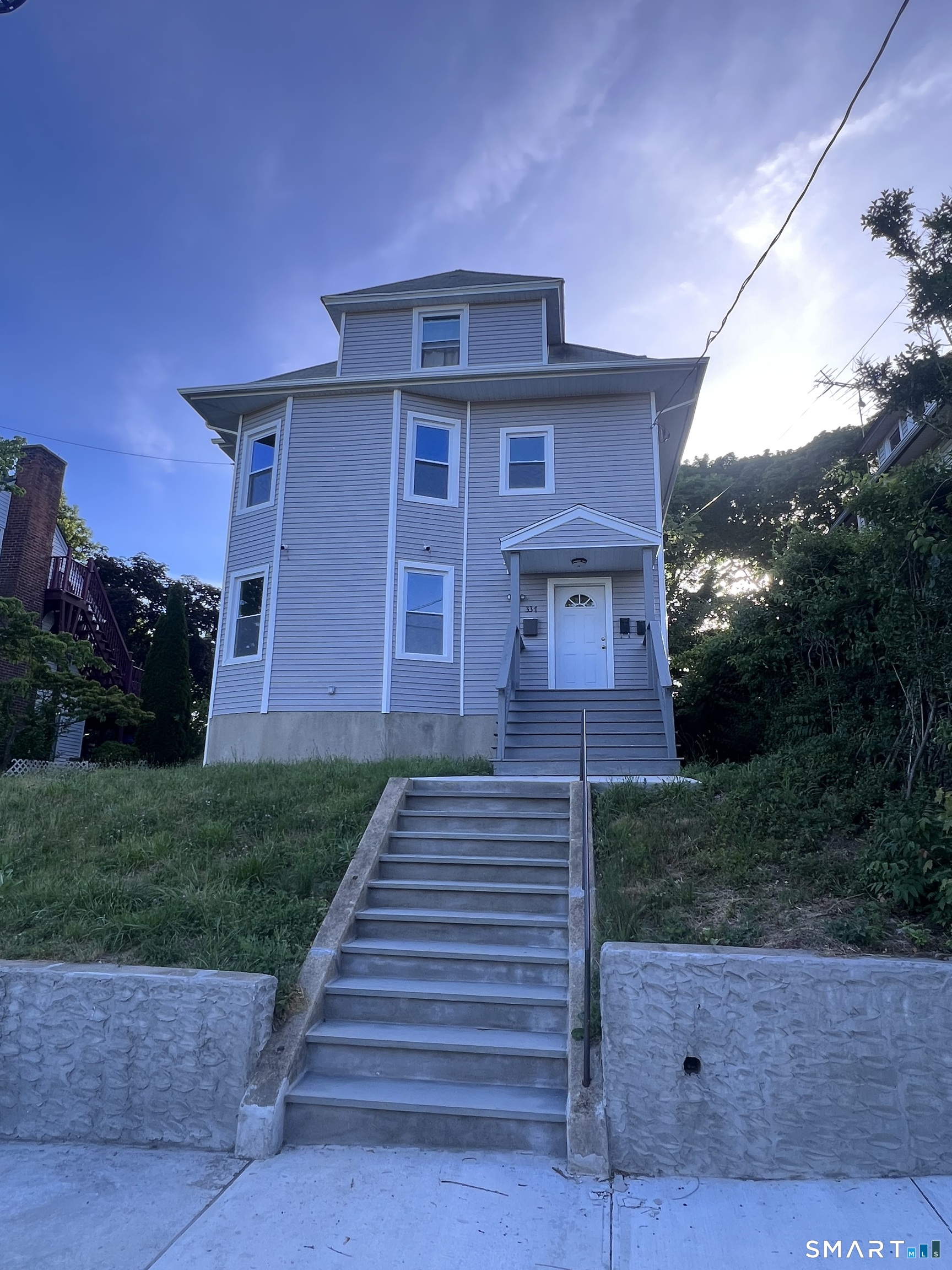 335 Ridgefield Avenue