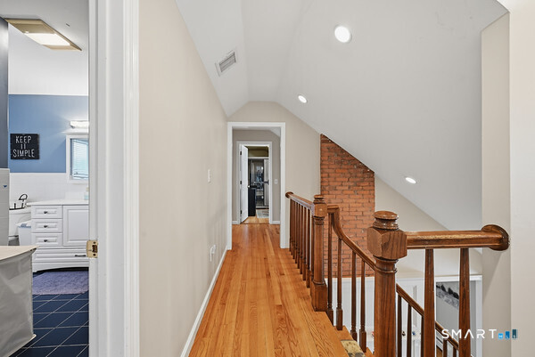 76 Winton Place