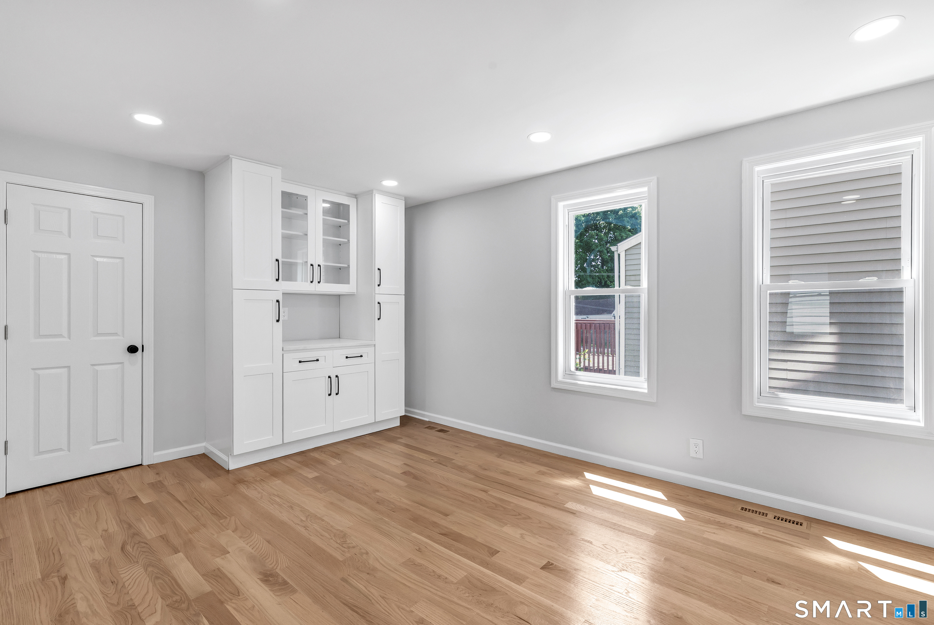 41 Burritt Avenue