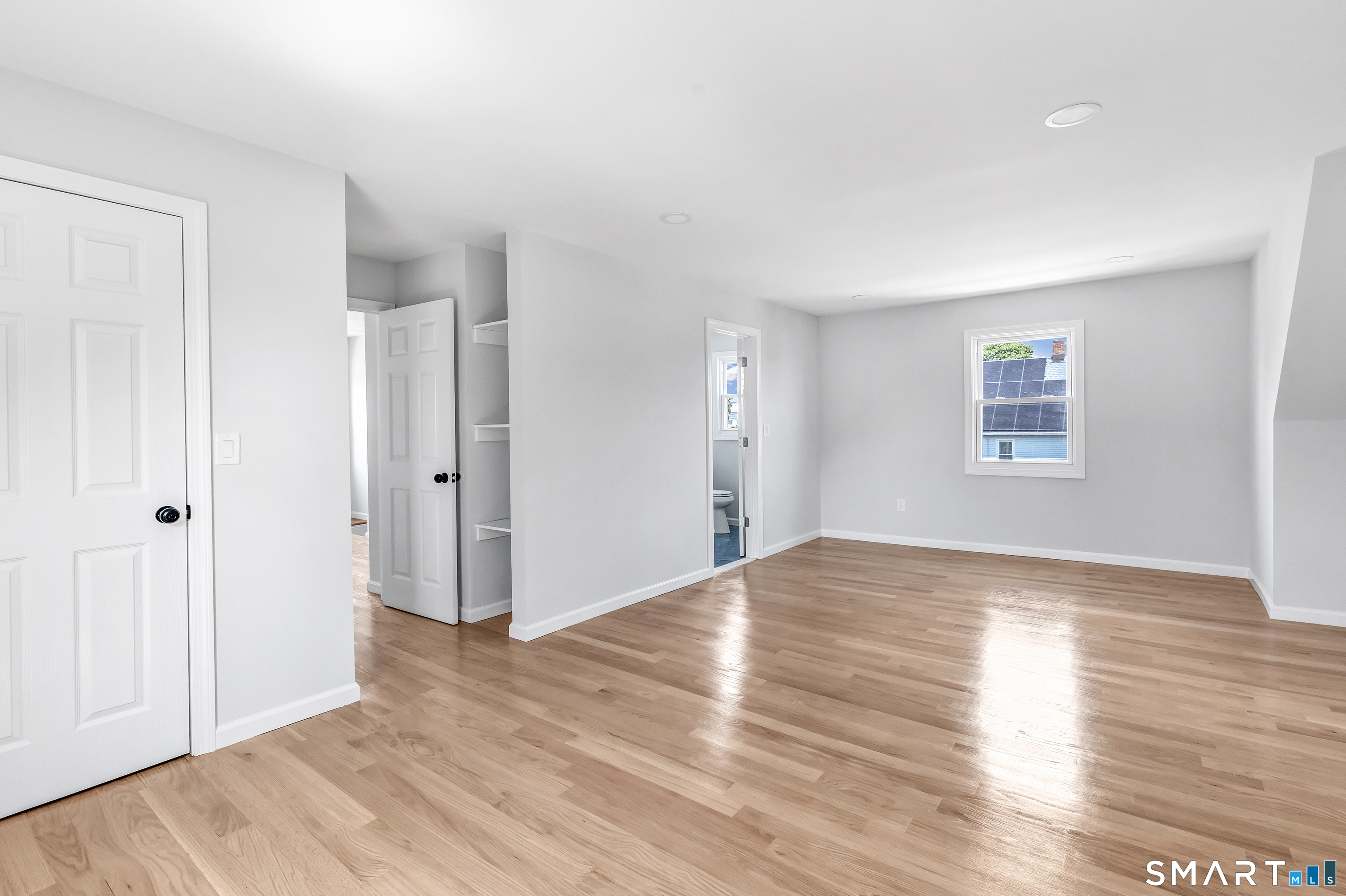 41 Burritt Avenue