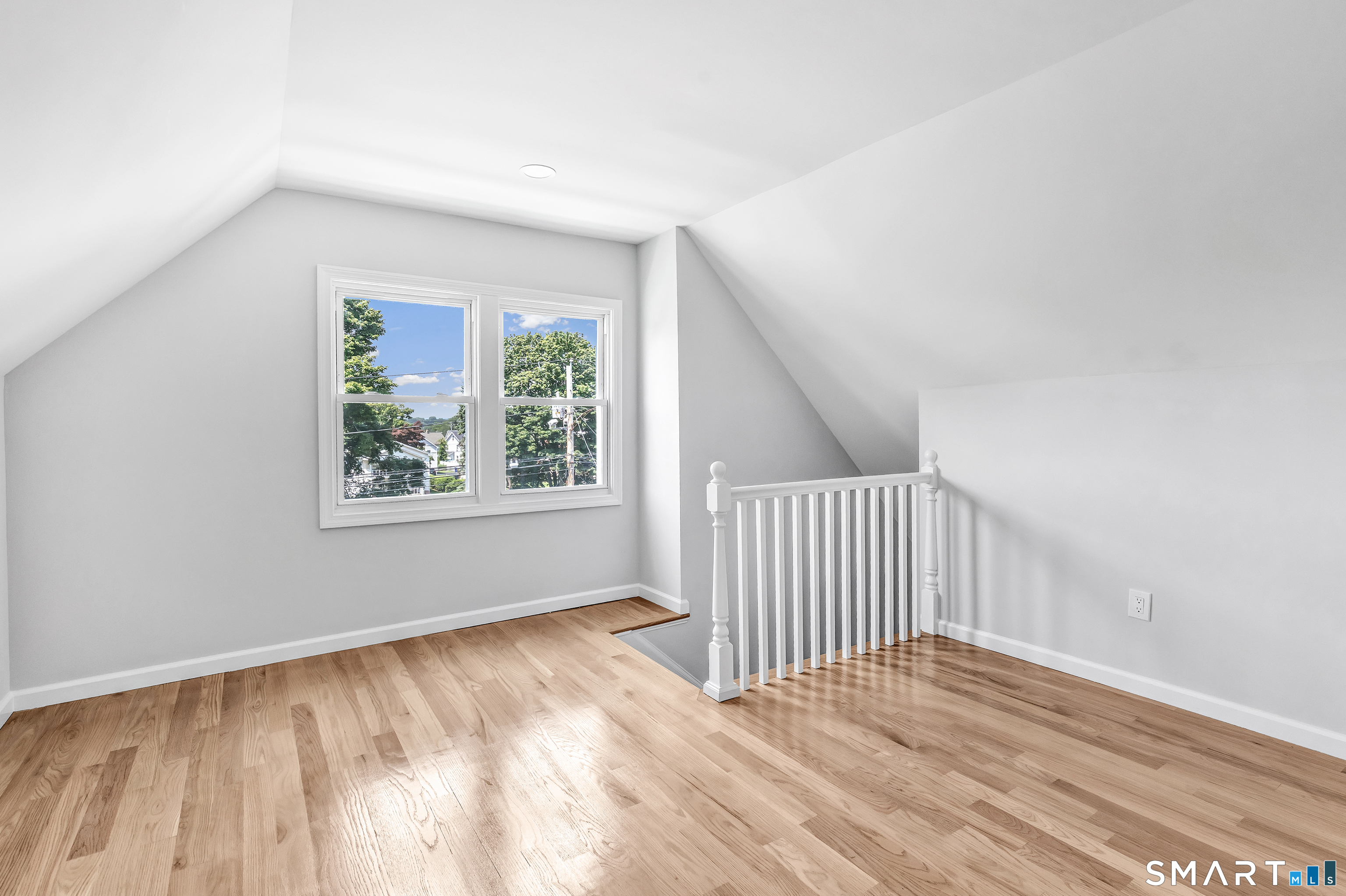41 Burritt Avenue