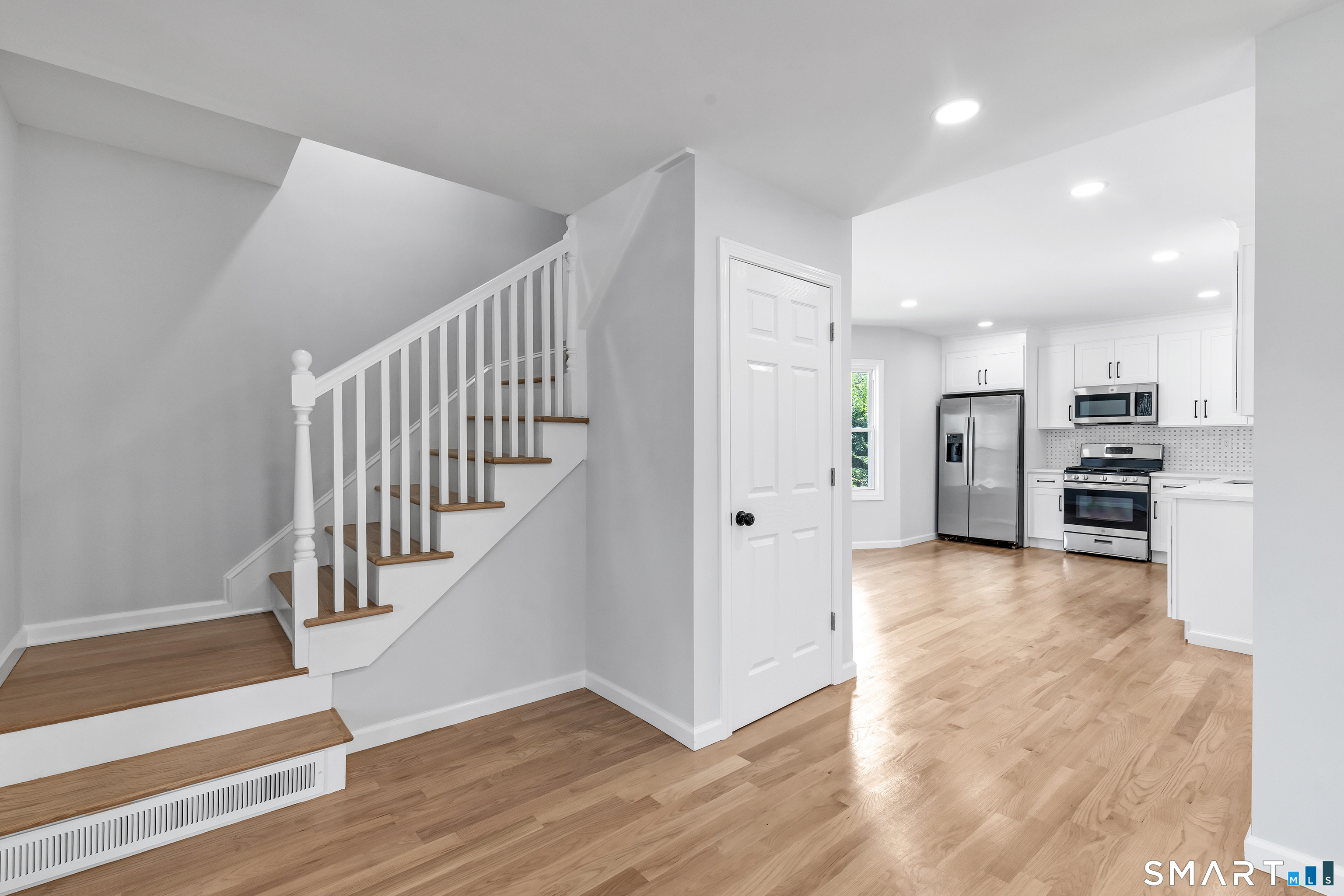 41 Burritt Avenue