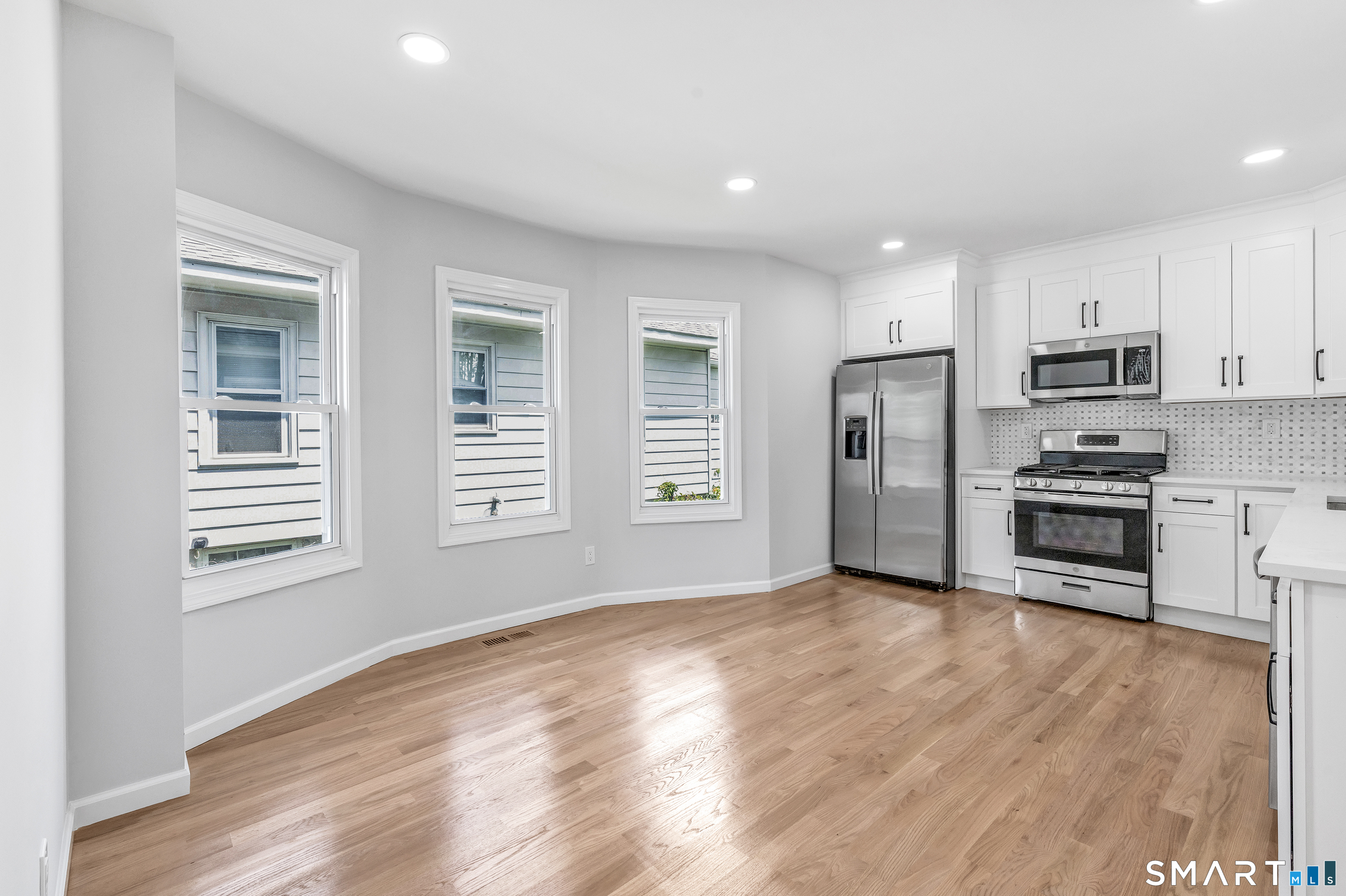 41 Burritt Avenue