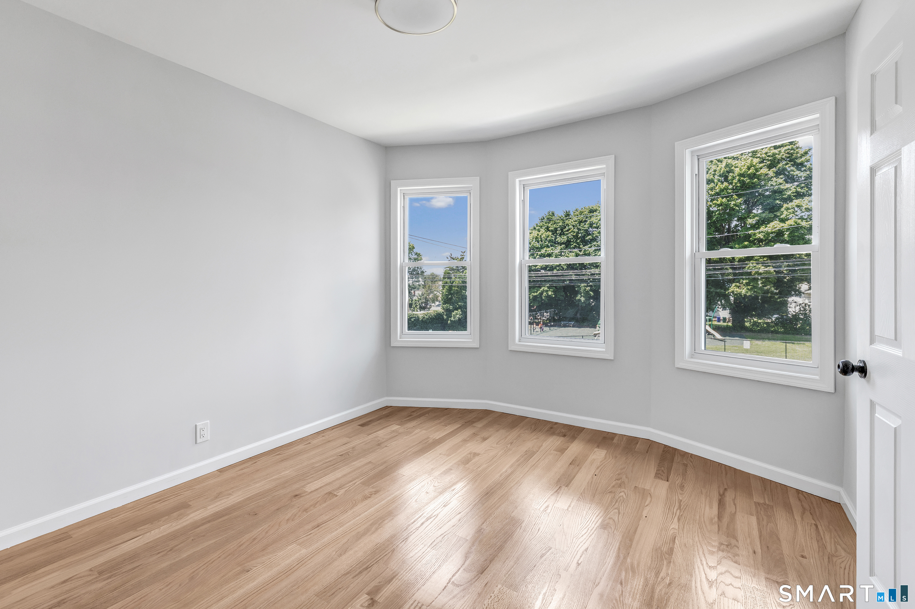 41 Burritt Avenue