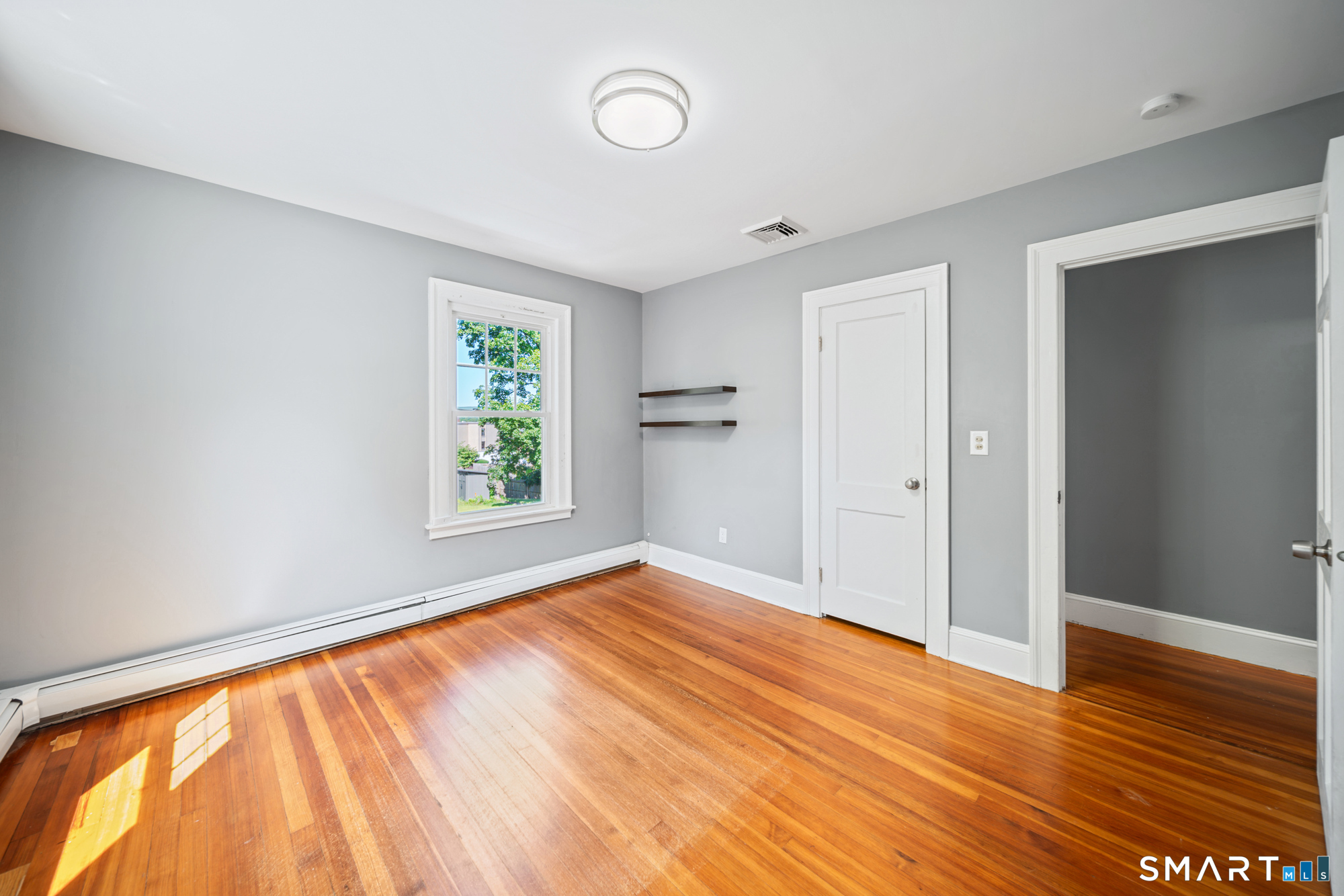 121 Highwood Avenue