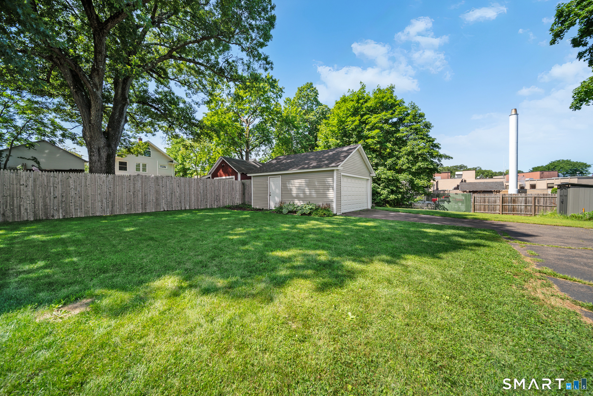 121 Highwood Avenue