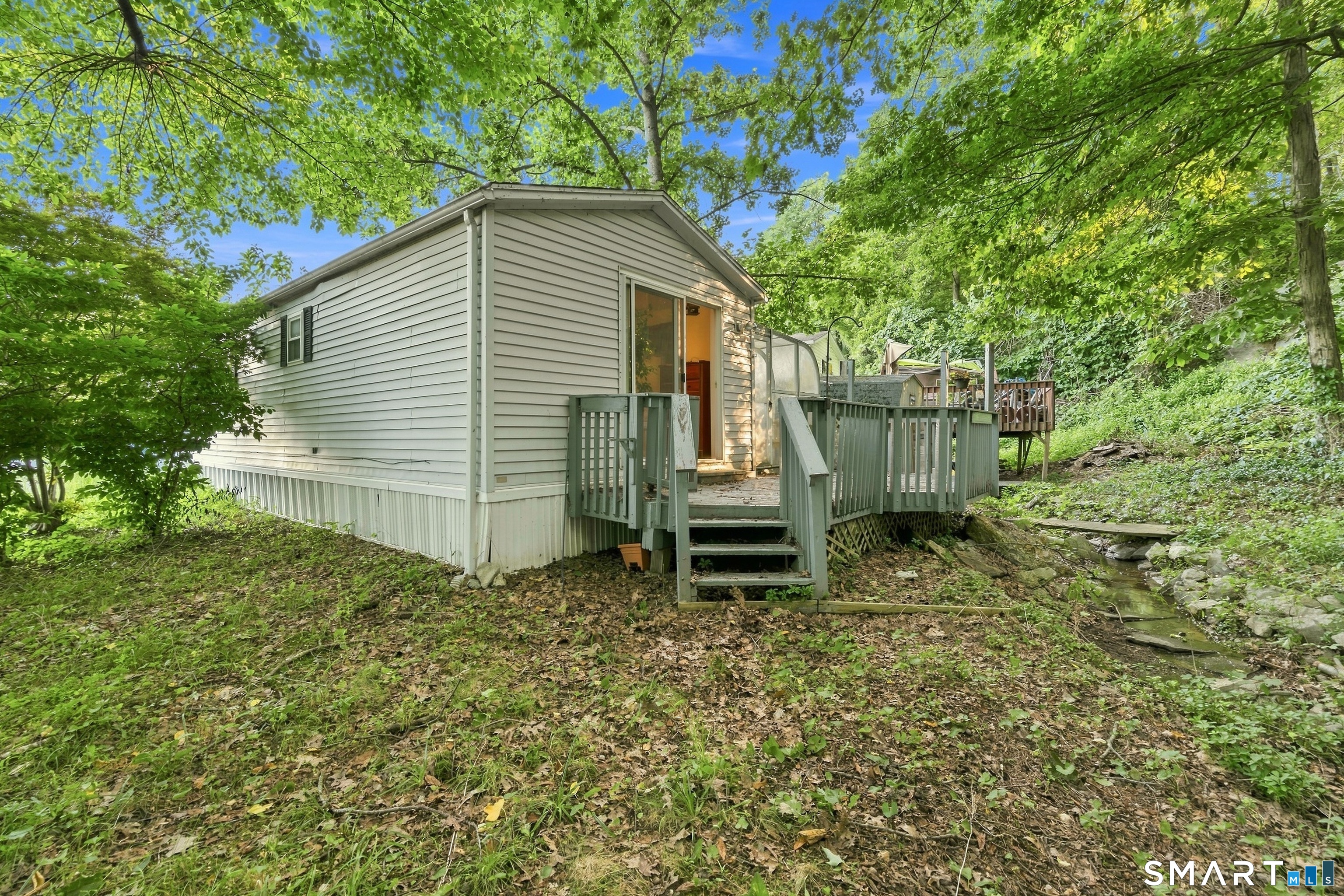 28 Woodland Park