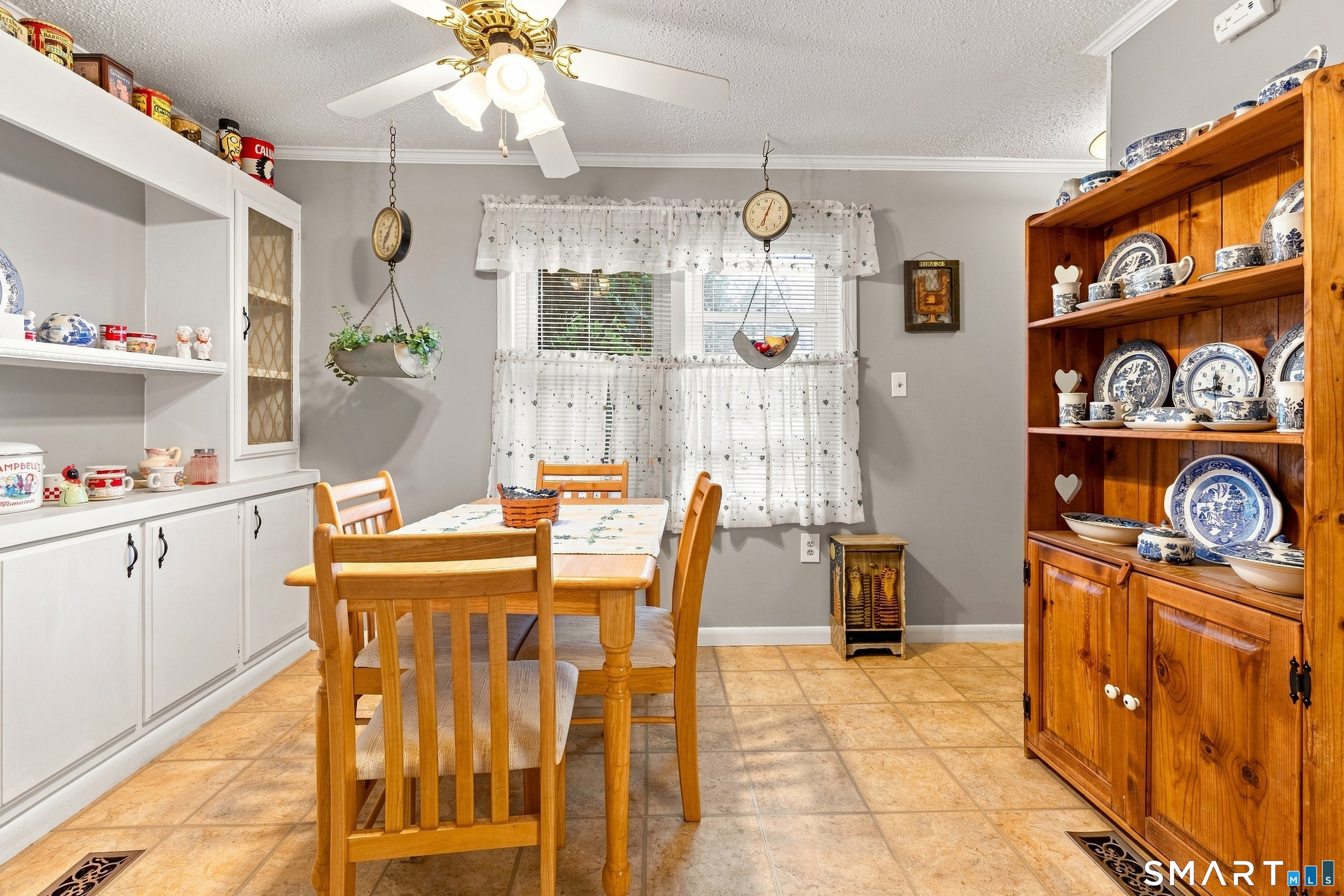 28 Woodland Park