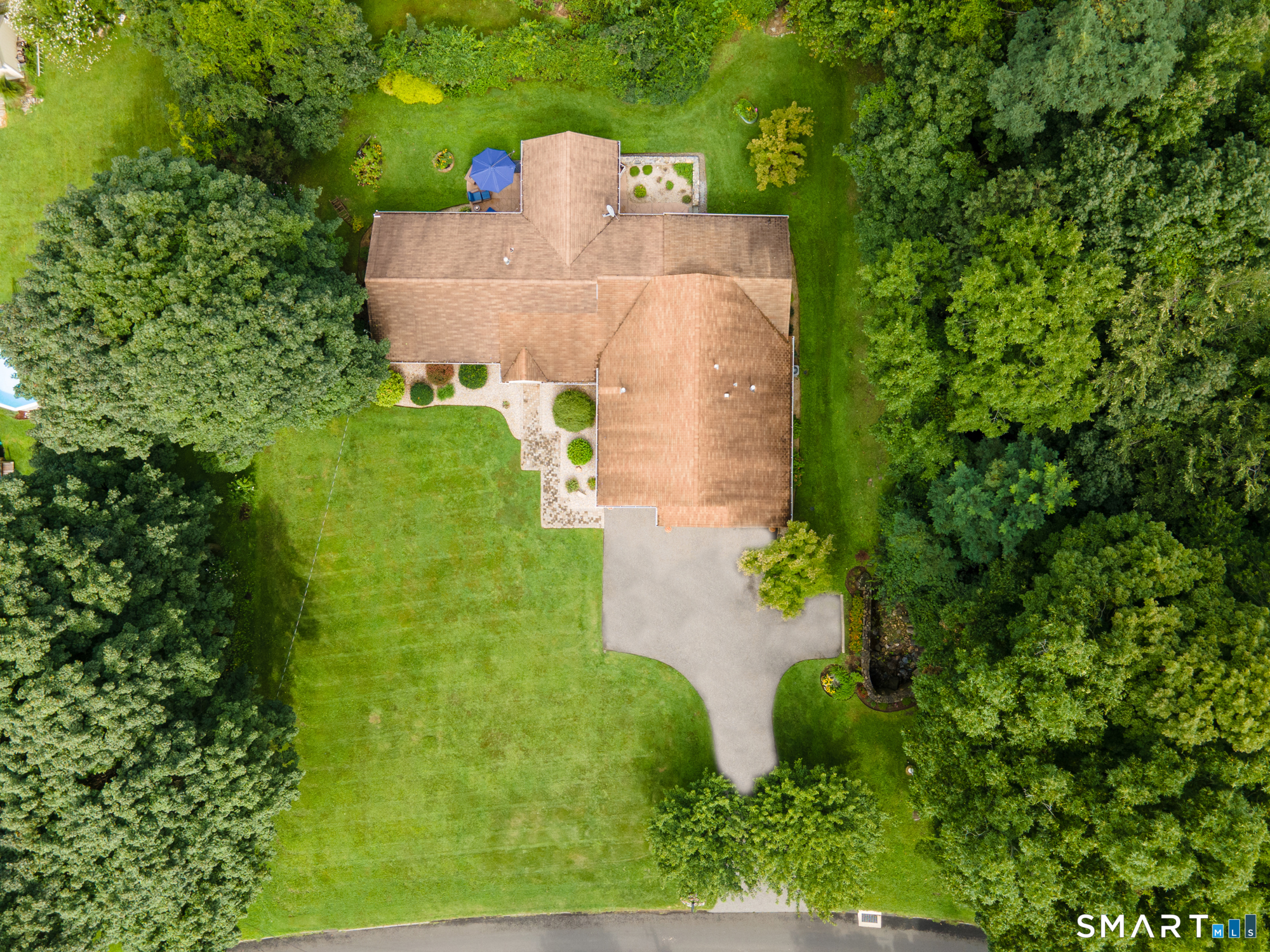 32 Hawley Road
