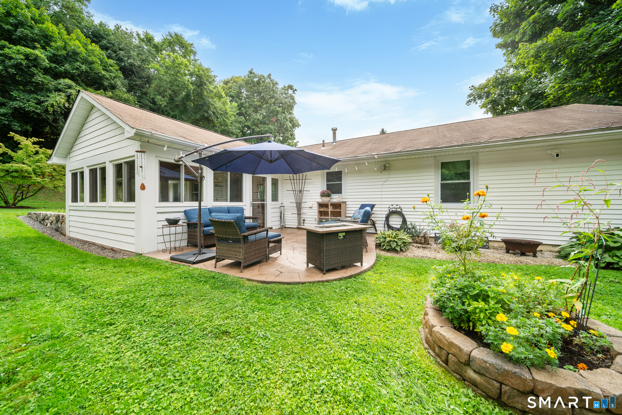 32 Hawley Road