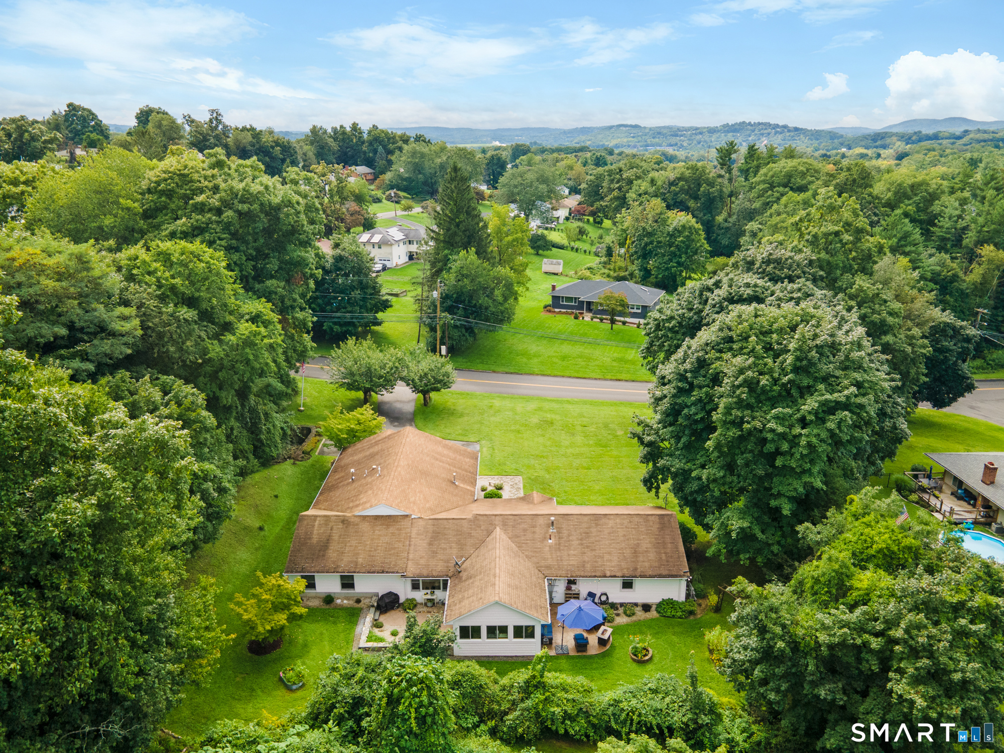 32 Hawley Road