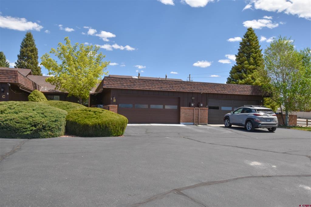 1119 Phillips Court Unit: B