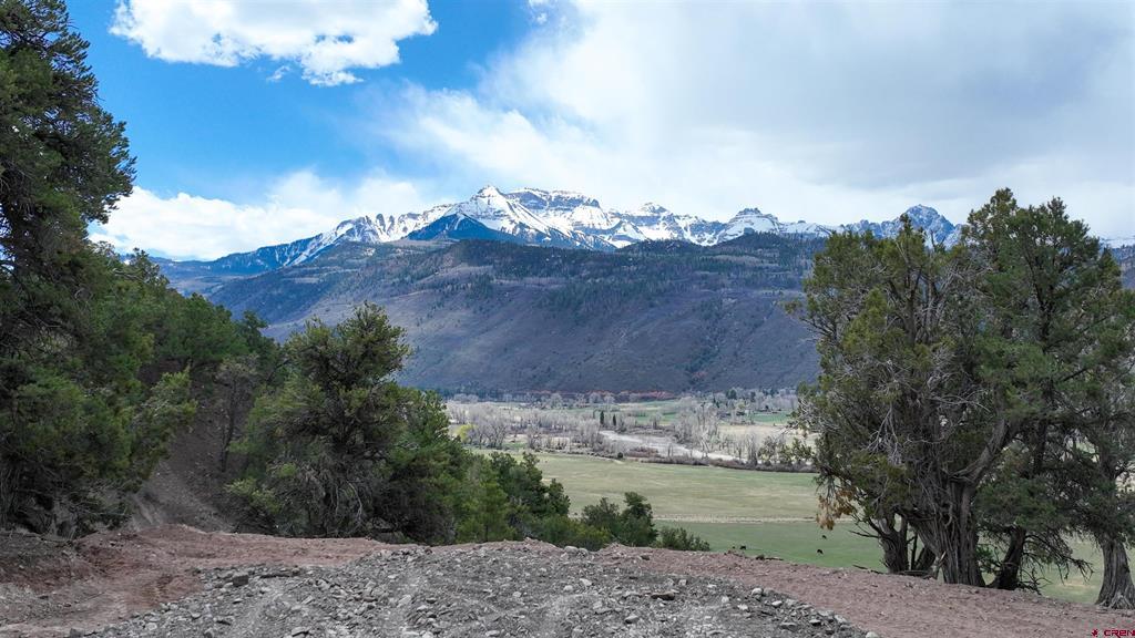 43 Acres Highway 550