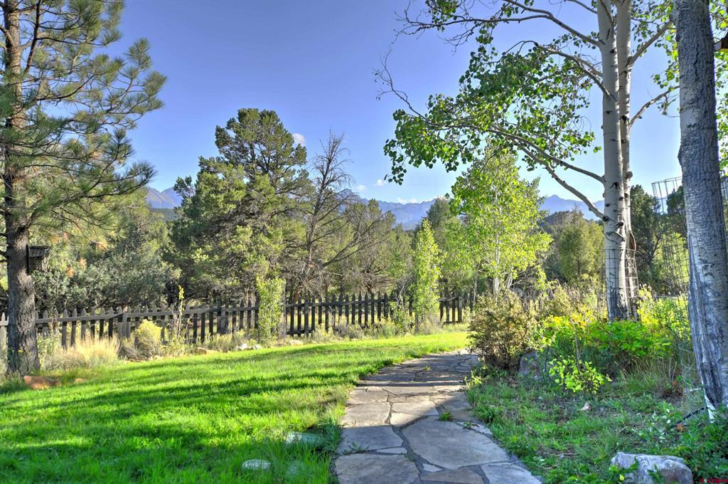 1076 Pleasant Point Drive