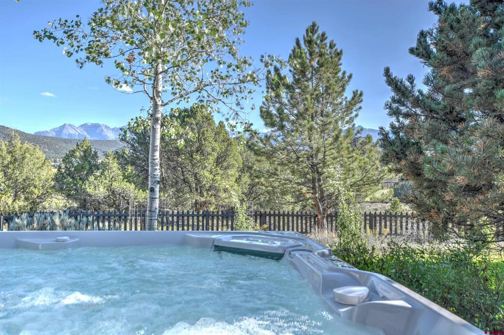 1076 Pleasant Point Drive