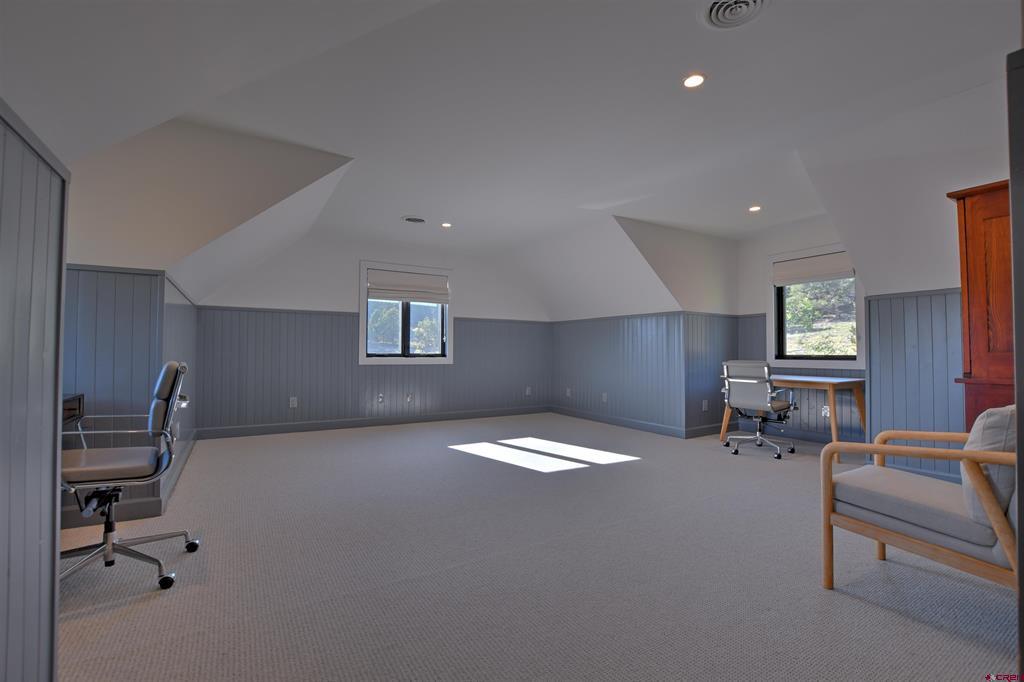 1076 Pleasant Point Drive