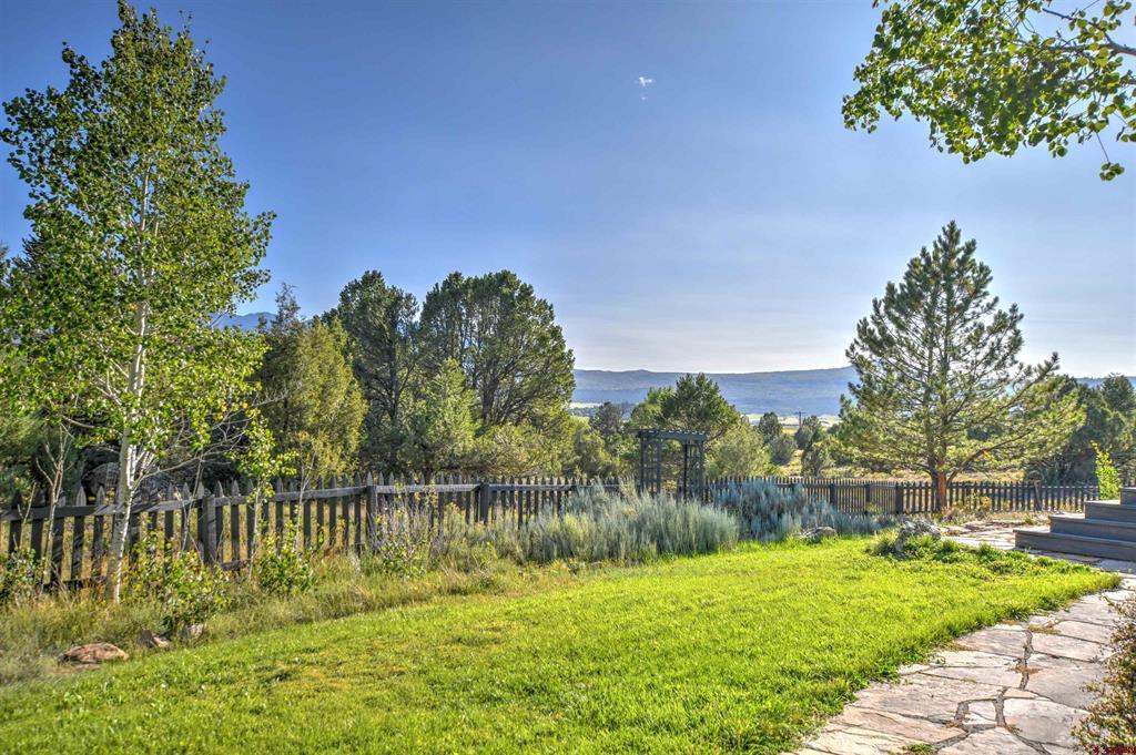 1076 Pleasant Point Drive