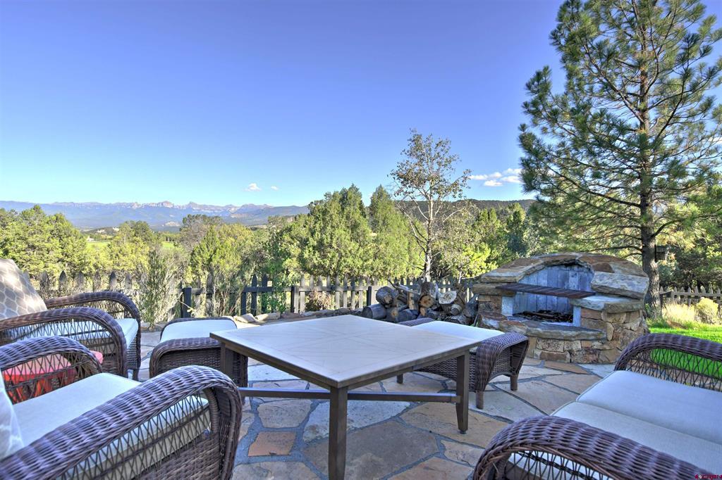 1076 Pleasant Point Drive