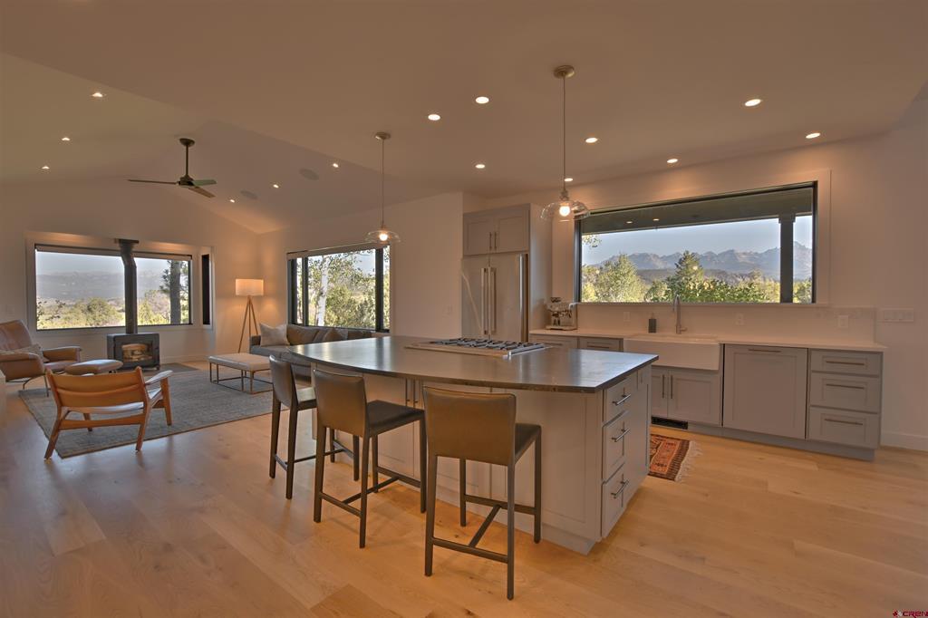 1076 Pleasant Point Drive