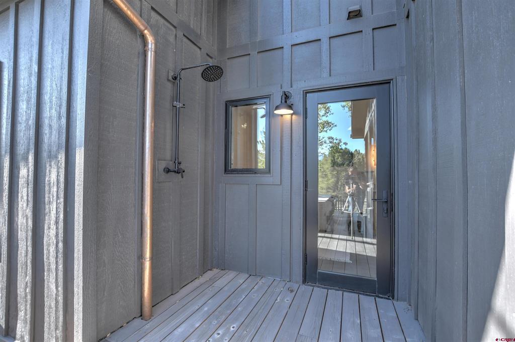 1076 Pleasant Point Drive