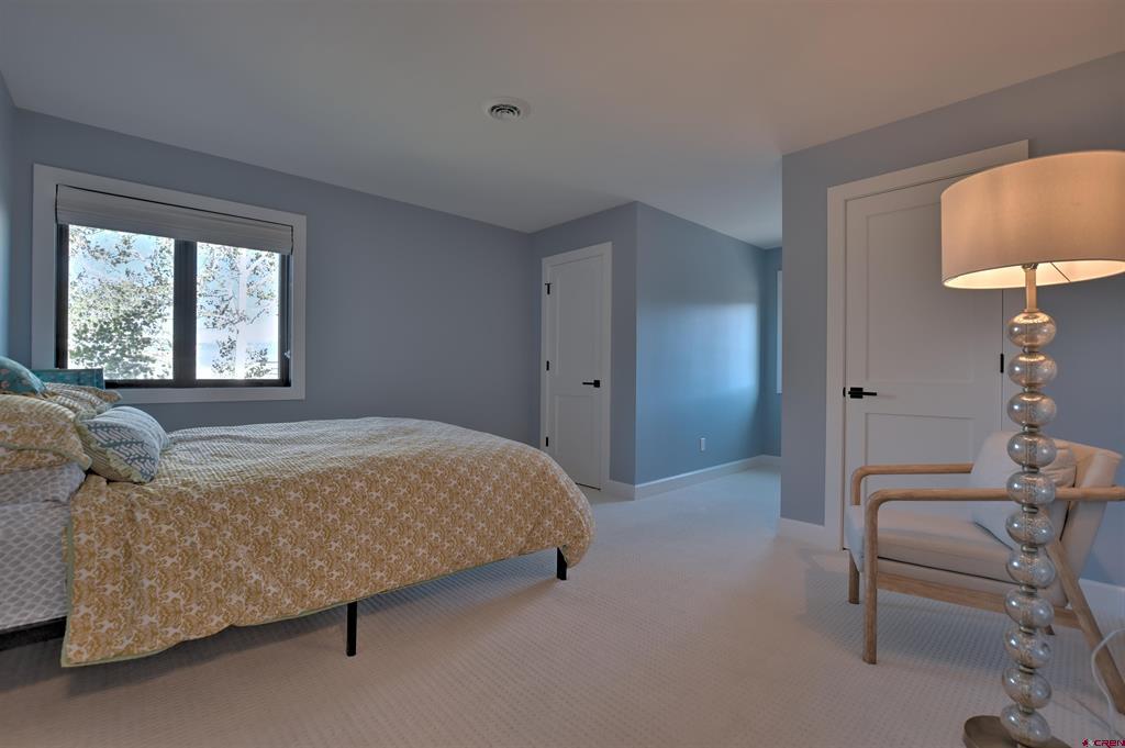 1076 Pleasant Point Drive