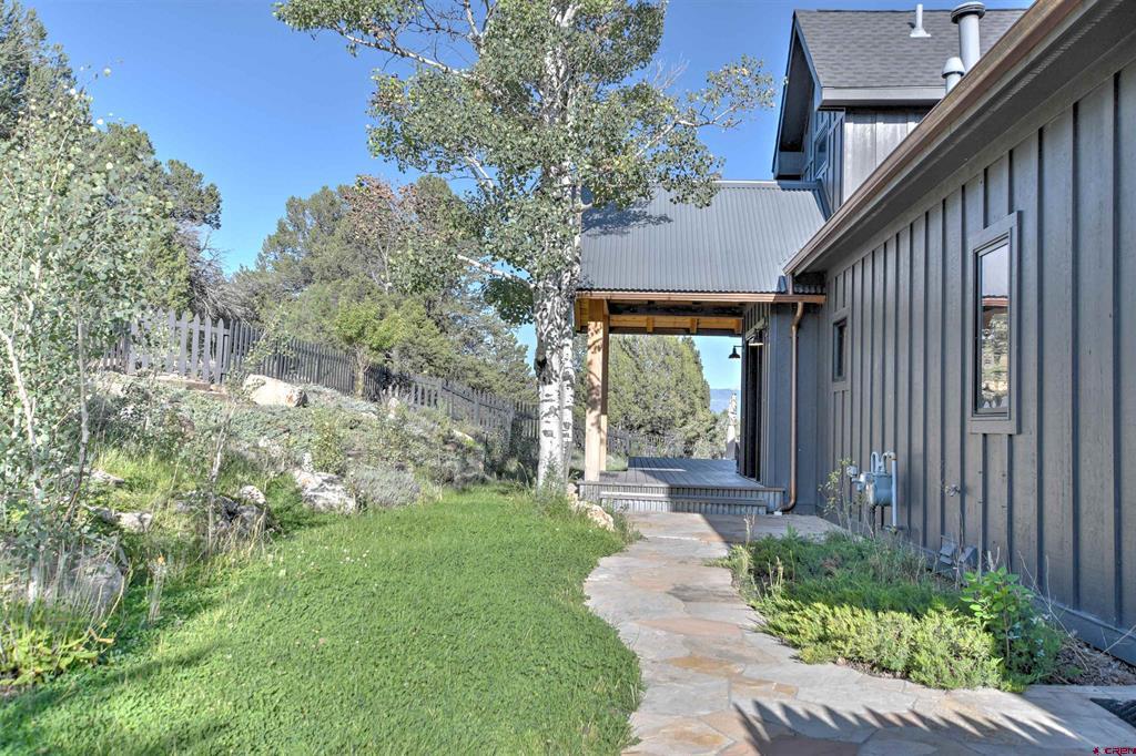 1076 Pleasant Point Drive