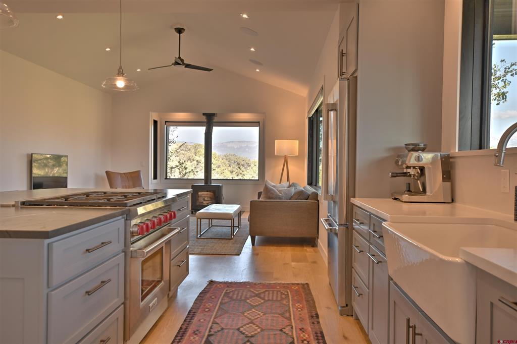 1076 Pleasant Point Drive