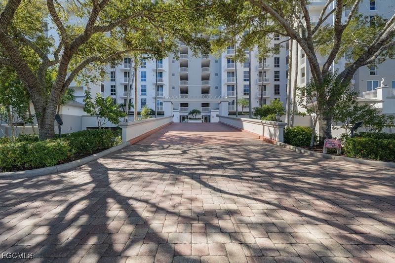 14220 Royal Harbour CT 707