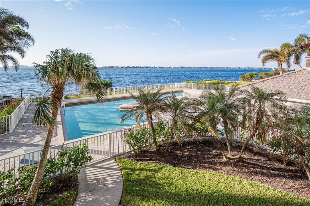14220 Royal Harbour CT 707