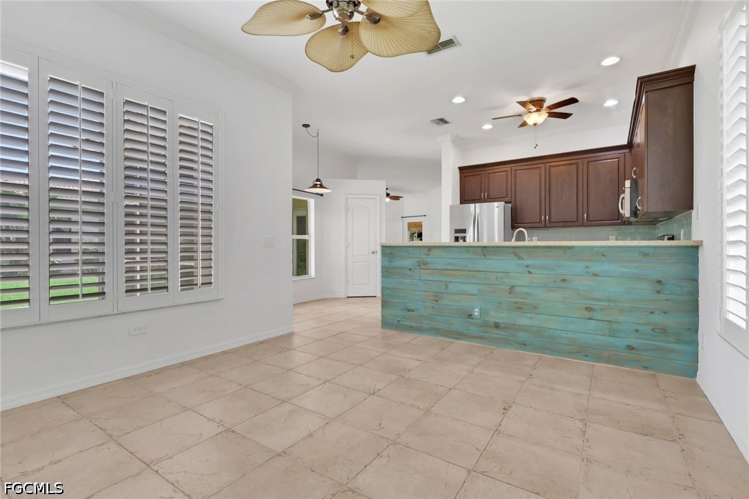 8995 Spring Mountain WAY