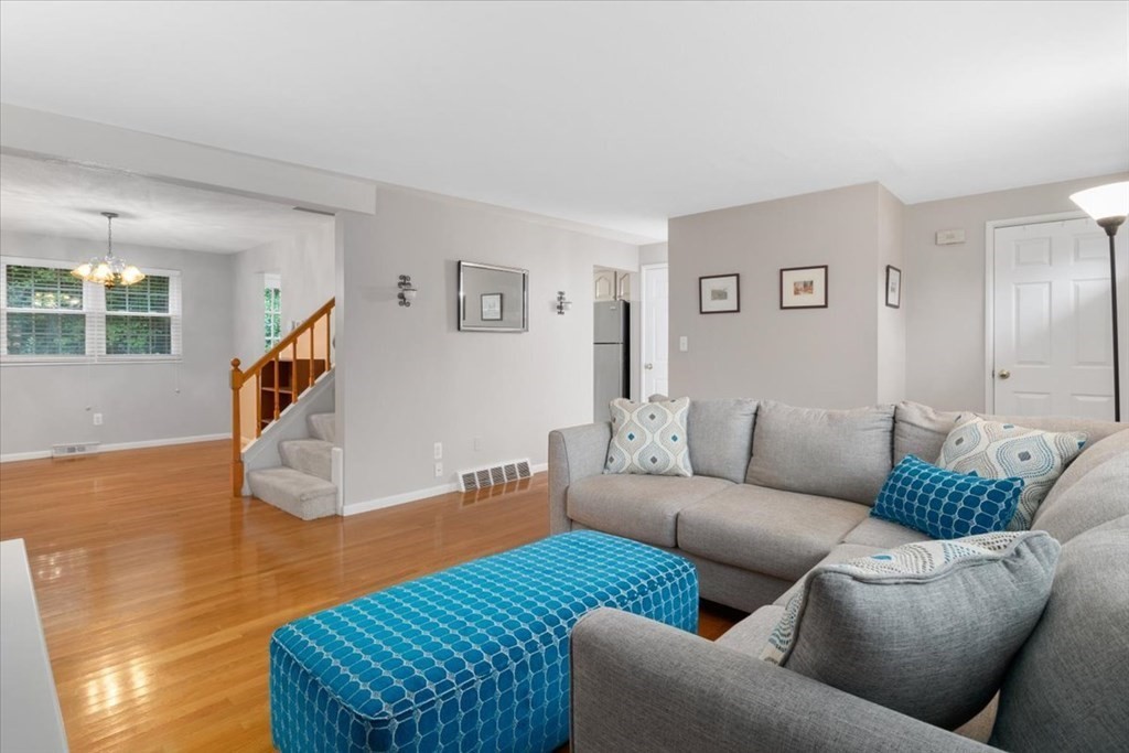 22 Bayberry Cir # 22