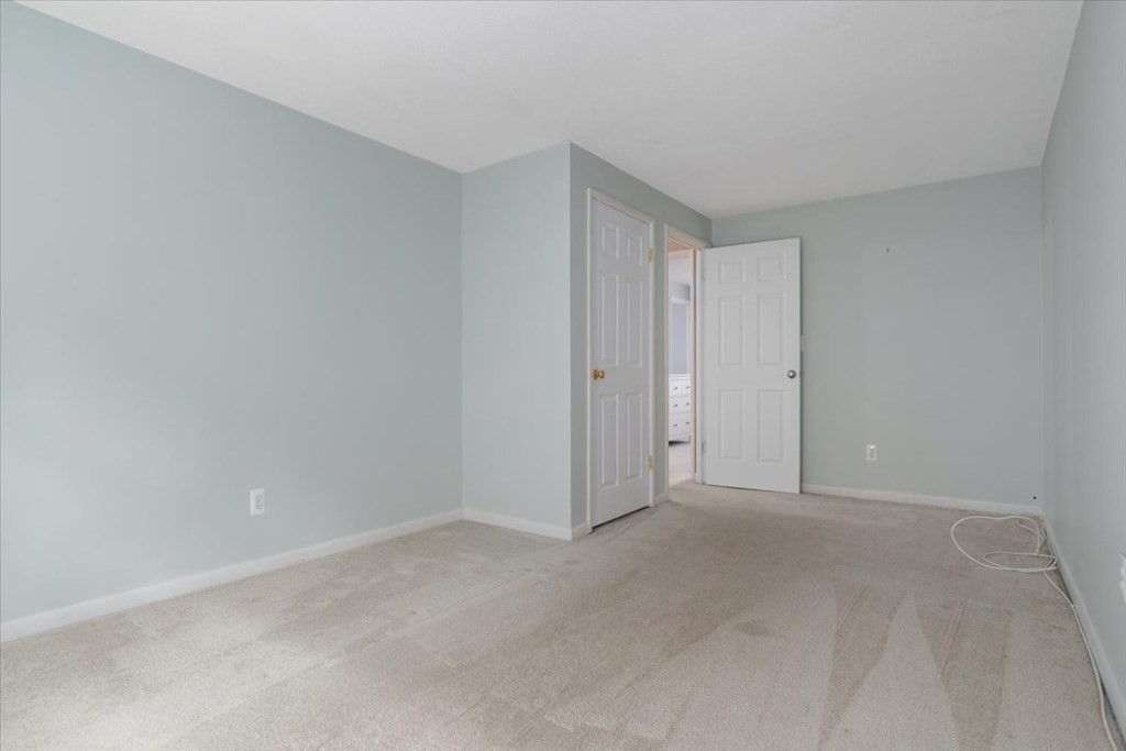 22 Bayberry Cir # 22