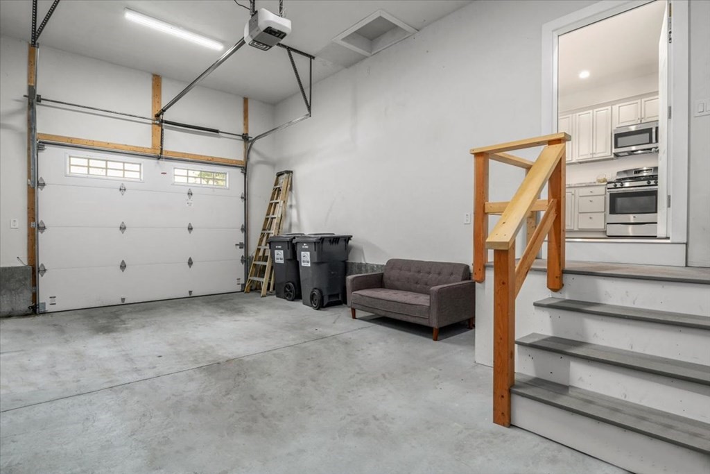 20 Valley St # 20
