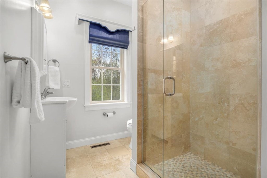 22 Valley St # 22