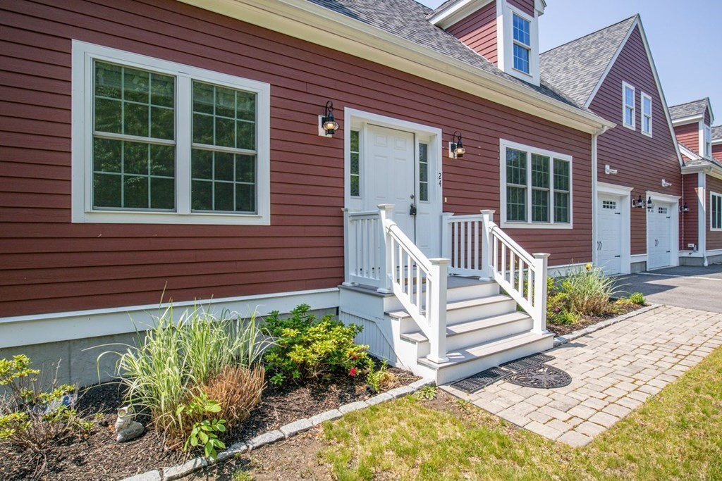 24 Valley St # 24