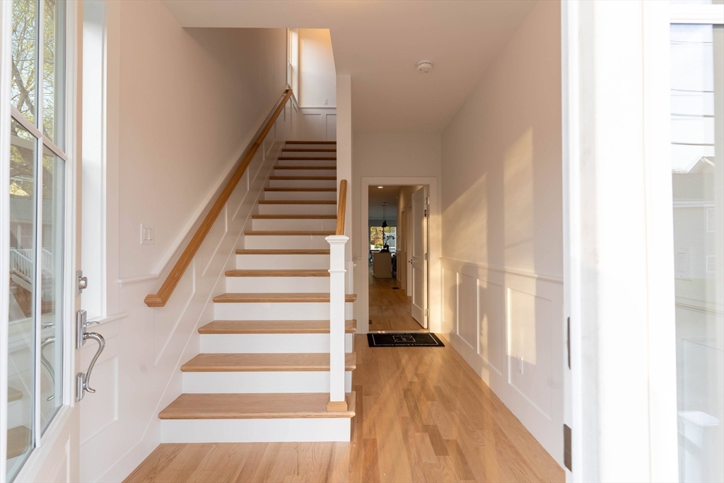 15 Florence Unit: 1st FL