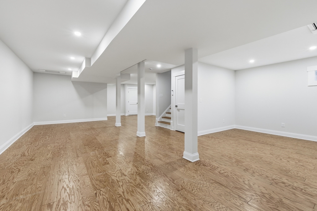 18 Evergreen Rd