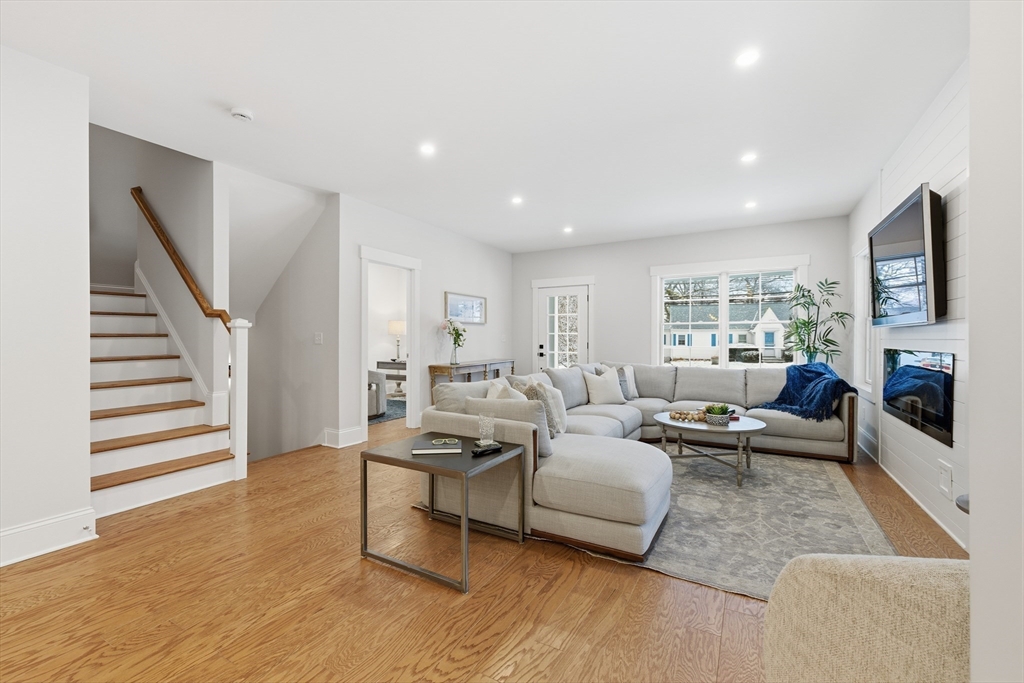 18 Evergreen Rd