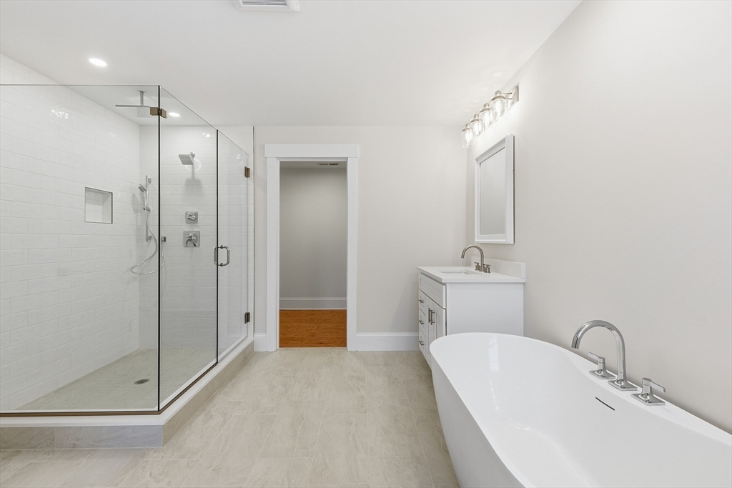 18 Evergreen Rd