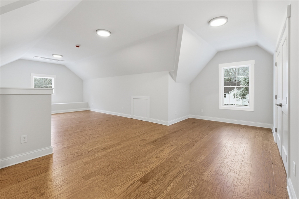 18 Evergreen Rd